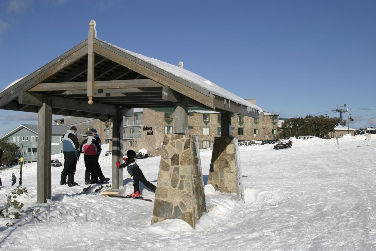 Arlberg Hotel Mt. Buller Mount Buller Bagian luar foto